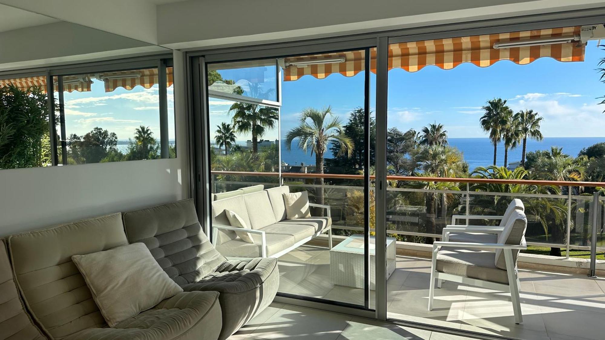 Appartement 2 Chambres Vue Mer Panoramique, Proche Croisette Cannes Vallauris Luaran gambar