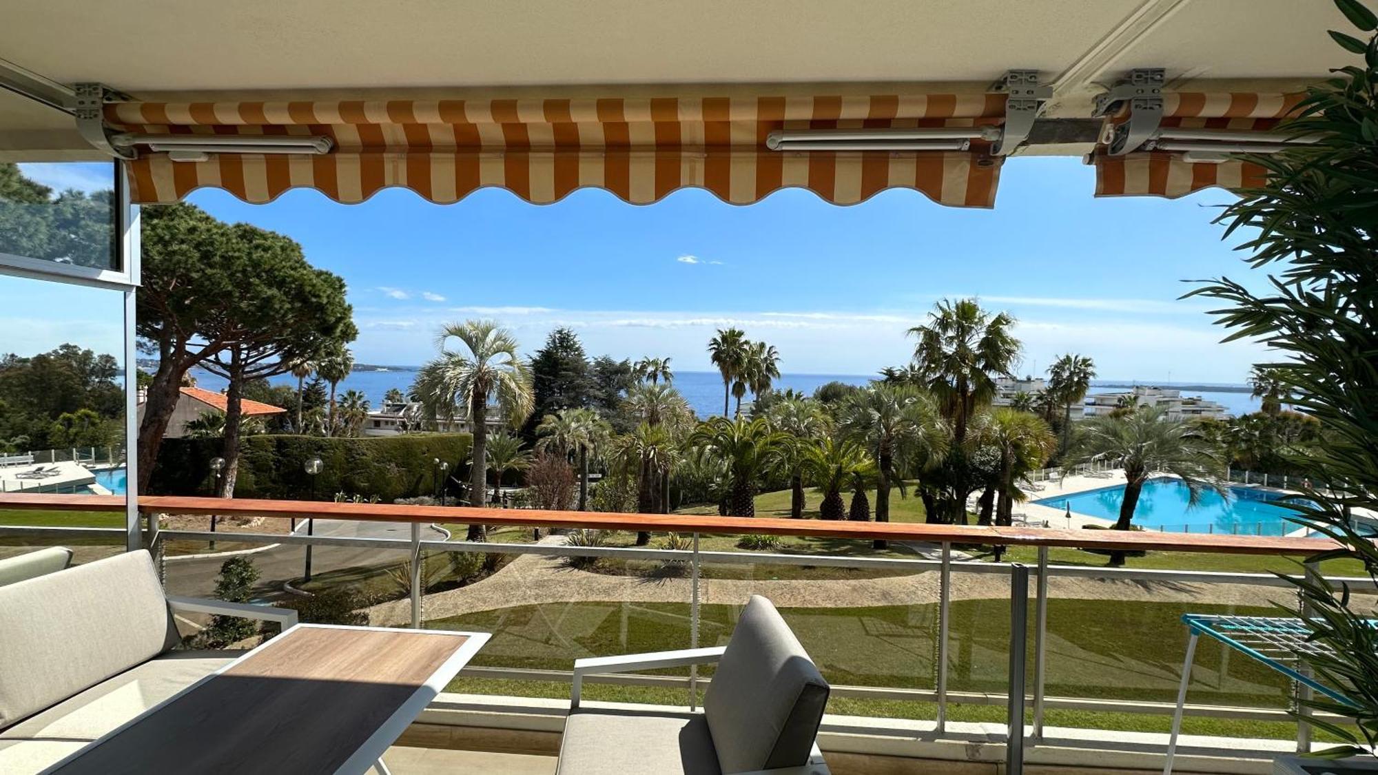 Appartement 2 Chambres Vue Mer Panoramique, Proche Croisette Cannes Vallauris Luaran gambar