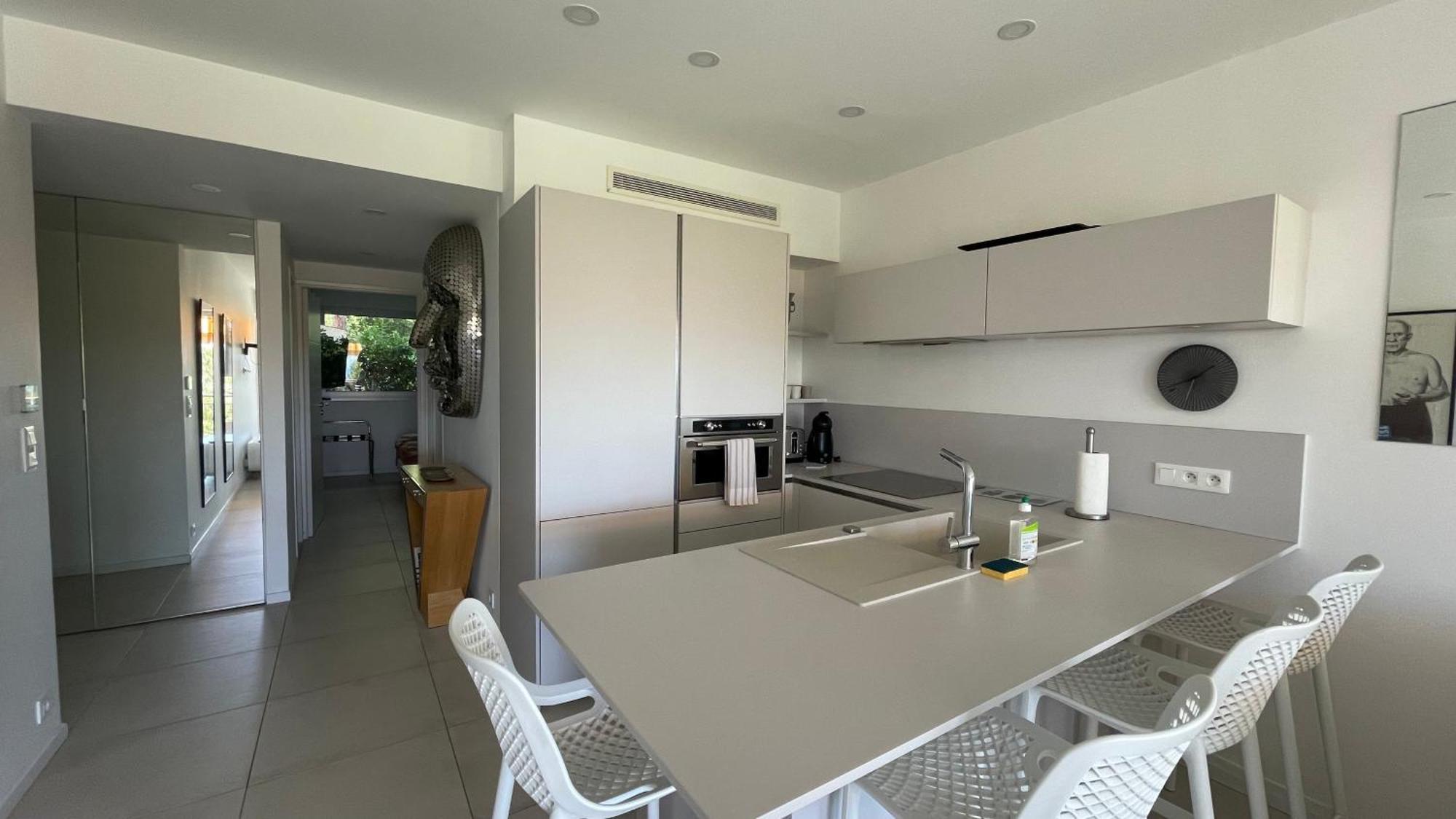 Appartement 2 Chambres Vue Mer Panoramique, Proche Croisette Cannes Vallauris Luaran gambar