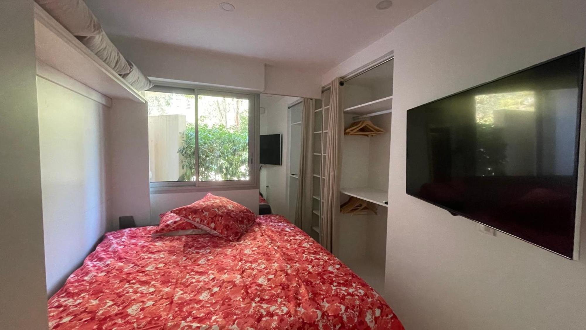 Appartement 2 Chambres Vue Mer Panoramique, Proche Croisette Cannes Vallauris Luaran gambar